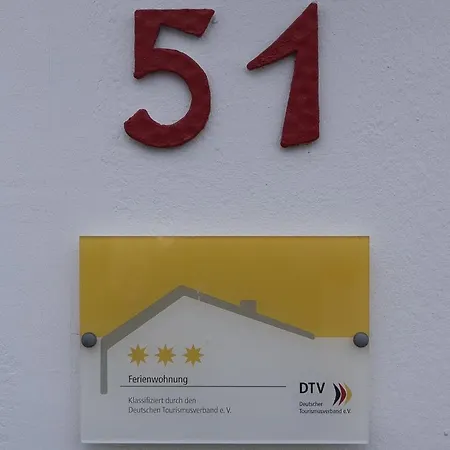 - Schalom 아파트 *