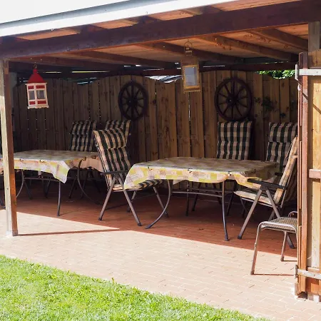 - Schalom 아파트 *